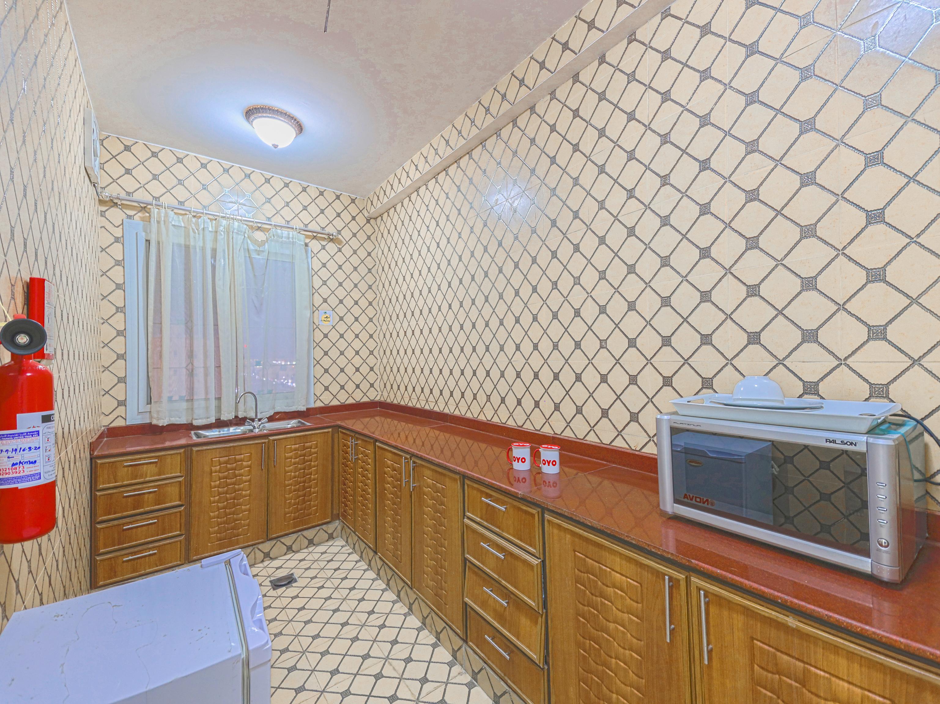 Oyo 129 Al Bayrahaa Hotel