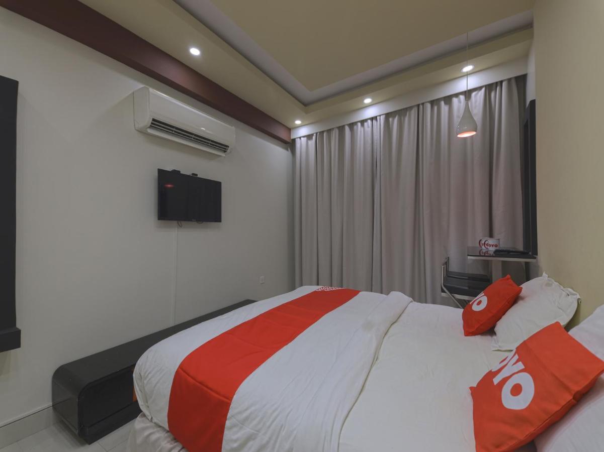 Oyo 129 Al Bayrahaa 3*